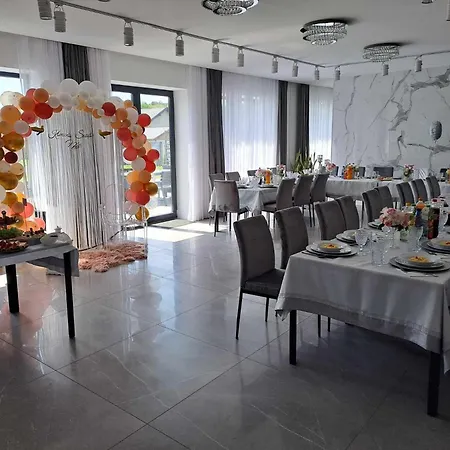 Sunrise Sala Bankietowa I Вілла *
