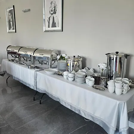 Villa Sunrise Sala Bankietowa I *